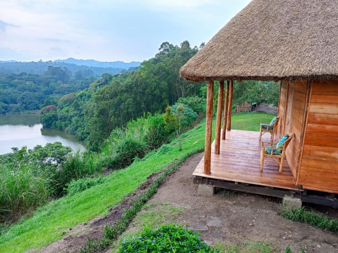 Mwamba Kelele Lodge Fort Portal Buitenkant foto