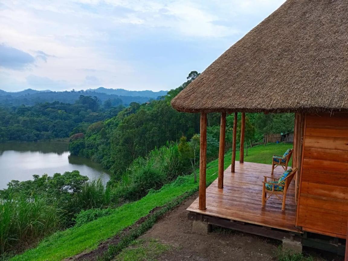 Mwamba Kelele Lodge Fort Portal Buitenkant foto